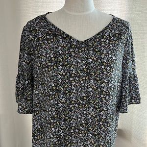 LOFT floral mixed media short-sleeved ruffled sleeve blouse XL